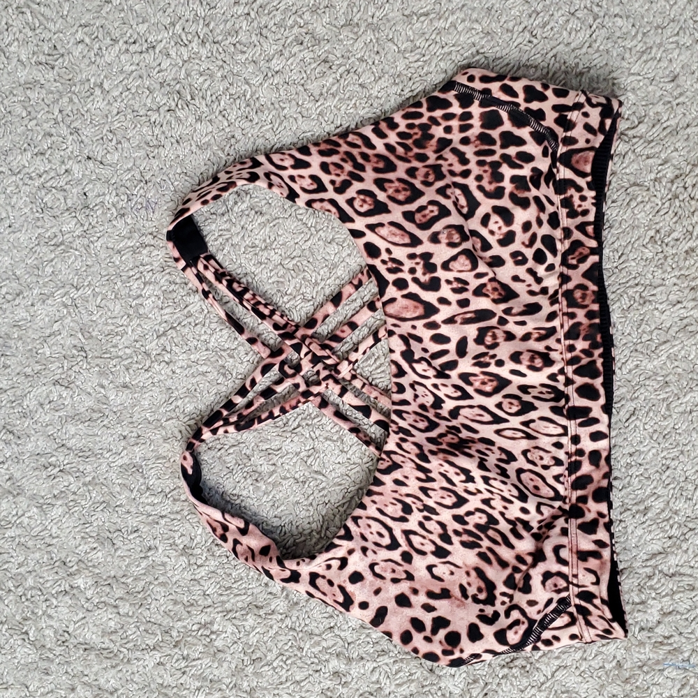 Victoria secret Women sport bra running gym animal print padding inseart sz M